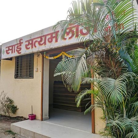 Oyo Flagship Sai Satyam Lodge Pune Exterior photo