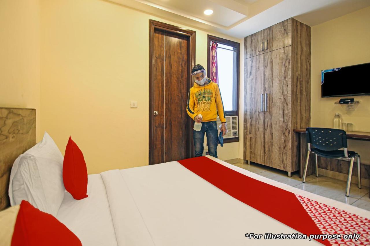 Oyo Flagship Sai Satyam Lodge Pune Exterior photo